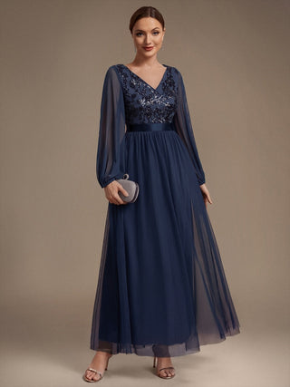 Plus Size Maxi Long Sleeve Sequin Tulle V-Neck A-Line Evening Dresses