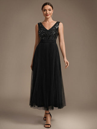 Plus Size Sleeveless Tulle V-Neck A-Line Sequin Lace Wedding Guest Dresses