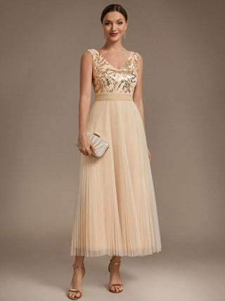 Plus Size Sleeveless Tulle V-Neck A-Line Sequin Lace Wedding Guest Dresses