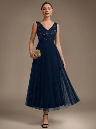 Plus Size Sleeveless Tulle V-Neck A-Line Sequin Lace Wedding Guest Dresses