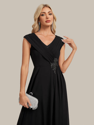 Plus Size Deep V-Neck Cap Sleeve Chiffon A-Line Mother of the Bride Dresses